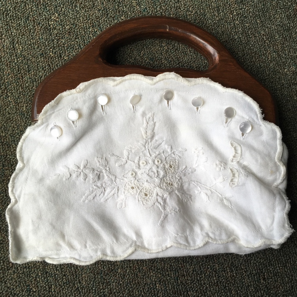 Vintage Embroidered Bermuda Bag